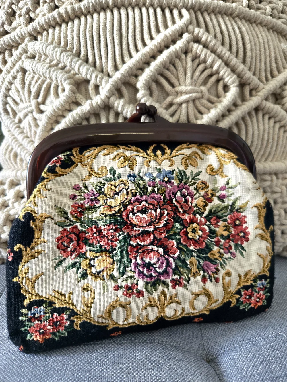 Vintage Tapestry Floral Clasp Clutch Handbag - Embroidered Roses